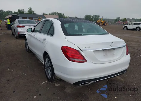 2015 Mercedes-Benz C 300 4Matic/Luxury 4Matic/Sport 4Matic from USA, damaged, VIN 55SWF4KB4FU064209